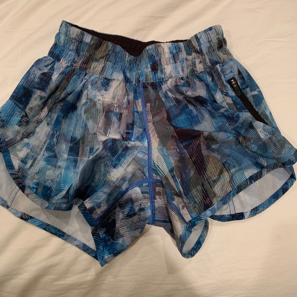LuLu Lemon Tracker Shorts size 6 4” in seam